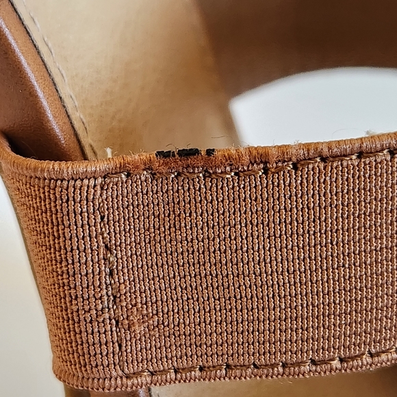 Report Size 9M Brown Heels 5 inch heel - Picture 8 of 12